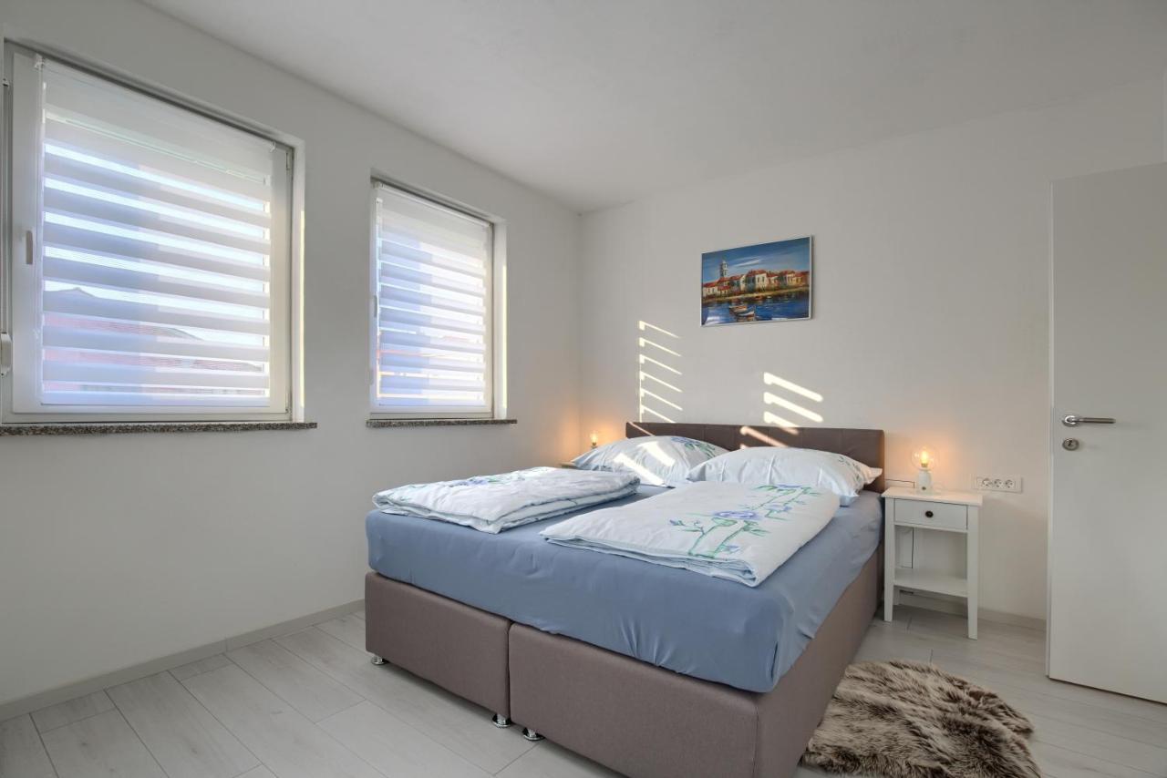 Apartment Vukadin Pola Esterno foto